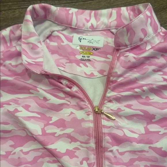 Greg Norman Collection Pink Camo Long Sleeve Top - Picture 5 of 6